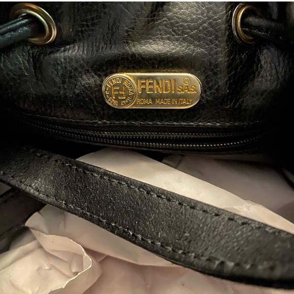 Vintage Fendi Bucket Bag - Picture 7 of 15
